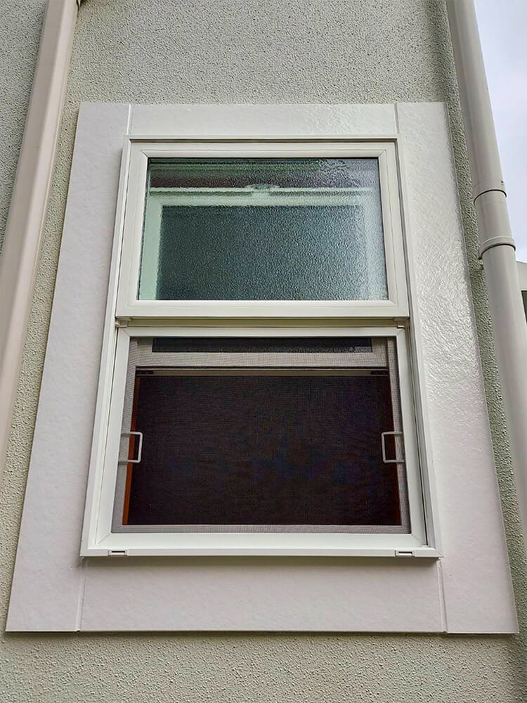 結露と寒さ対策に樹脂窓へ取り替え