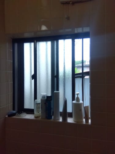 浴室窓施工前 | MADOショップ四日市中央店